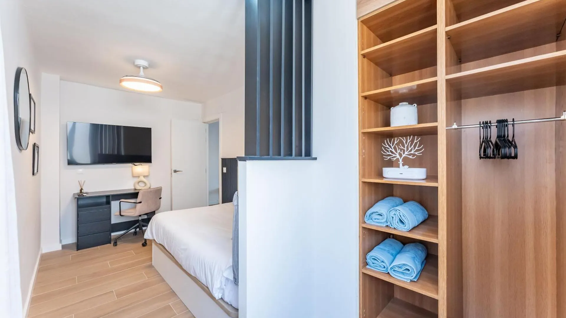 Apartamento Olympo Beach 埃斯特波纳 公寓